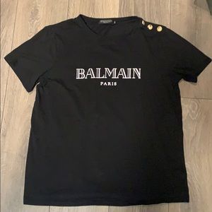 Men’s Balmain Paris T-shirt with button shoulder